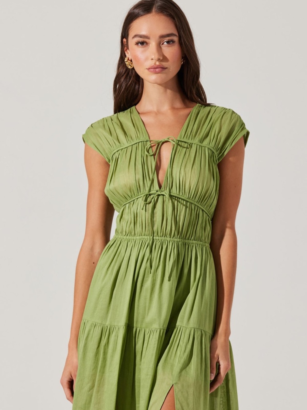 ASTR Alexandria Shirred Tiered Midi Dress - Picture 2 of 7